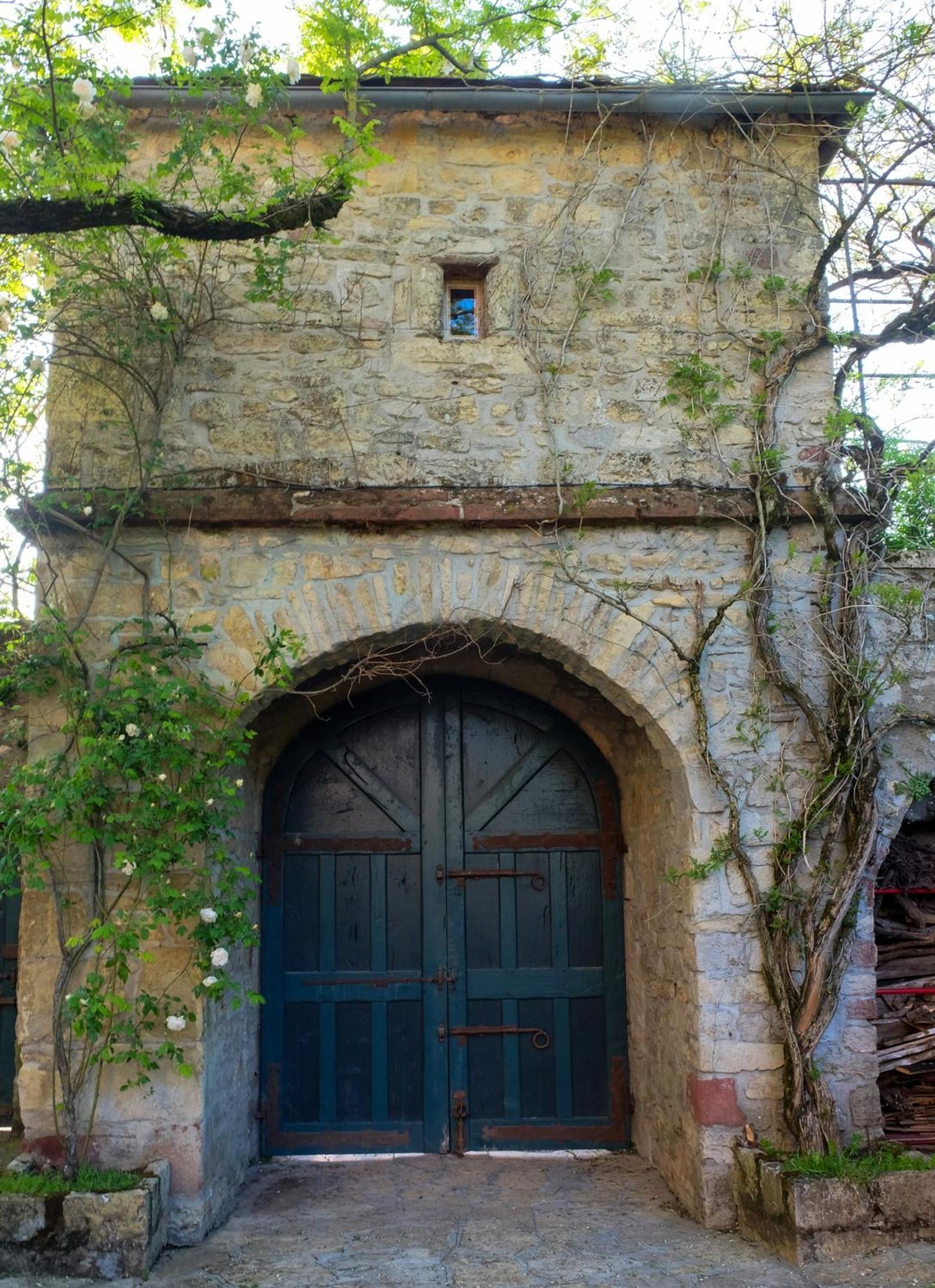 Chateau De Balsac Druelle Balsac Bagian luar foto